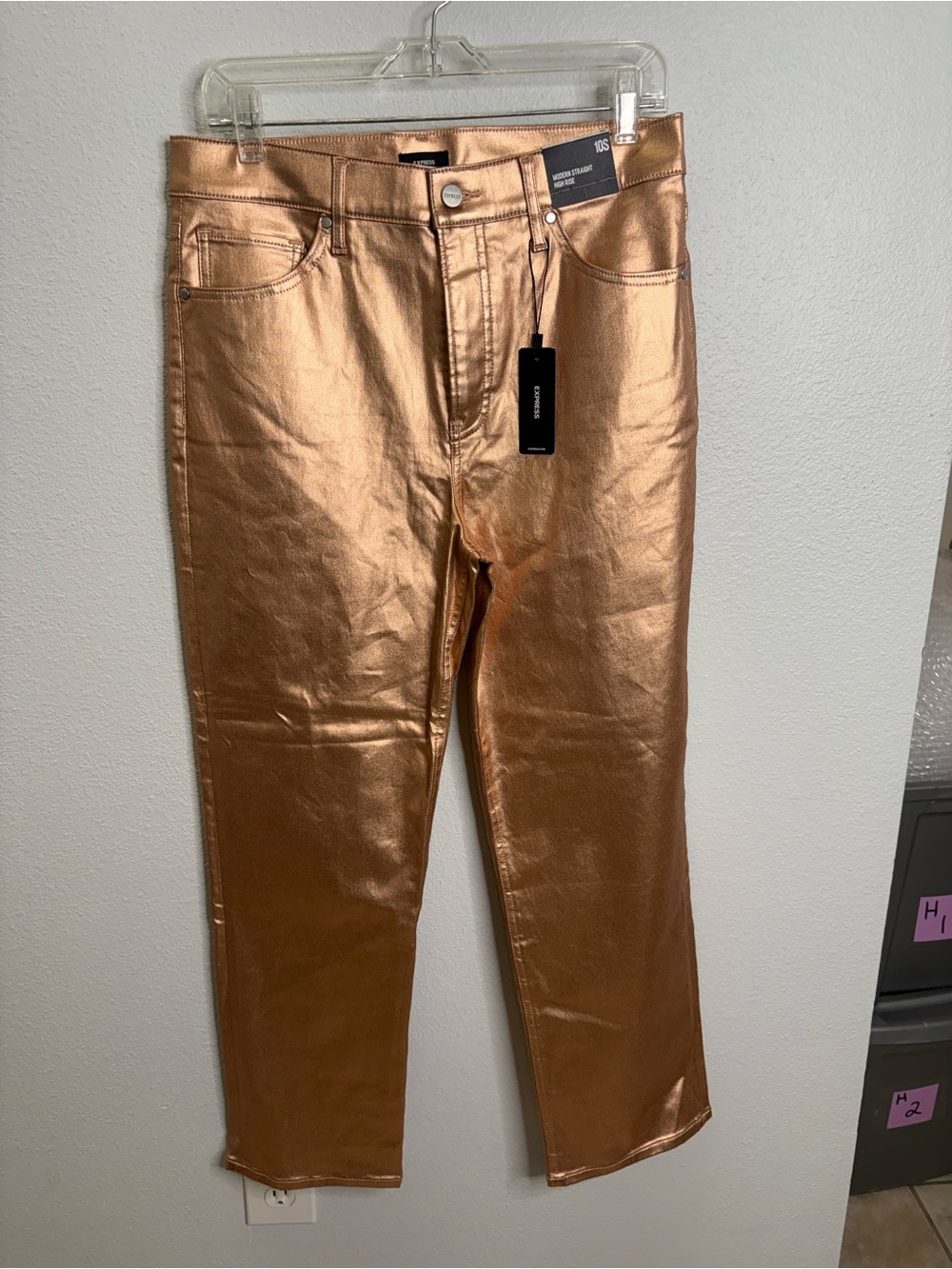 Express Modern Straight High Rise Size 10s Gold Jeans NWT